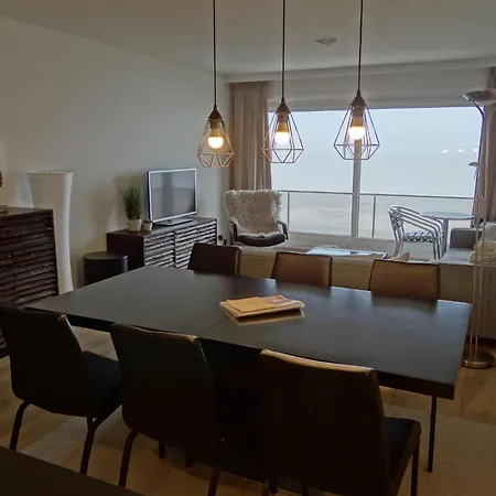 Maya 801 With Frontal Sea View Apartment Nieuwpoort